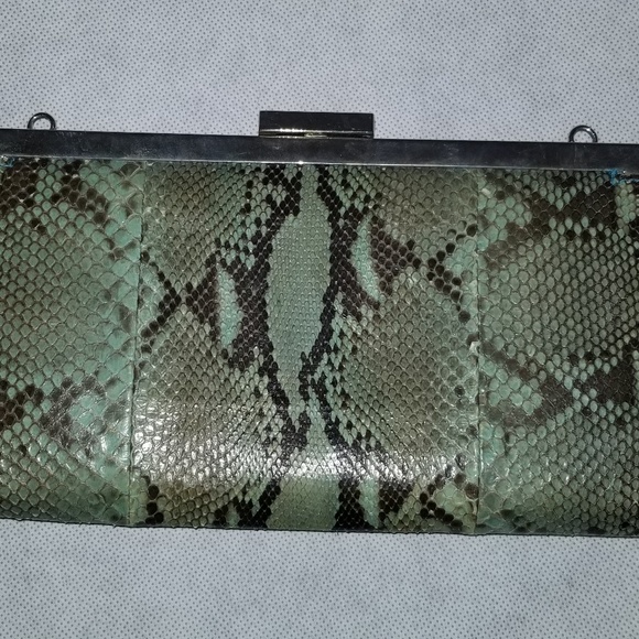 Gucci Snakeskin Clutch - Picture 3 of 8